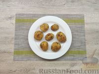 Фото приготовления рецепта: Молодая картошка с паприкой и прованскими травами - шаг №9