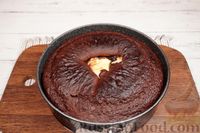 Фото приготовления рецепта: Шоколадный торт-пирог "Вулкан" - шаг №20