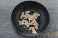 Фото приготовления рецепта: Чечевица с курицей и грибами (на сковороде) - шаг №2