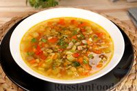 Фото приготовления рецепта: Овощной суп с грибами и чечевицей - шаг №15