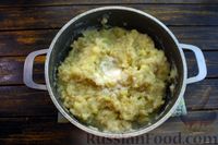Фото приготовления рецепта: Картофельное пюре с перловкой, беконом и луком - шаг №15
