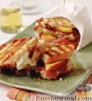 Фото к рецепту: Бутерброды горячие с ветчиной и персиками