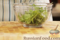 Фото приготовления рецепта: Теплый грибной салат - шаг №9