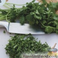 Фото приготовления рецепта: Салат из тунца - шаг №3