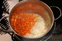 Фото приготовления рецепта: Суп минестроне с фасолью, вермишелью и беконом - шаг №6