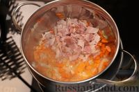 Фото приготовления рецепта: Суп минестроне с фасолью, вермишелью и беконом - шаг №7