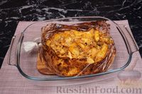 Фото приготовления рецепта: Картошка с грибами и сметаной, запечённая в рукаве - шаг №12