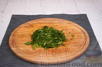 Фото приготовления рецепта: Салат с помидорами, болгарским перцем и шпинатом - шаг №4