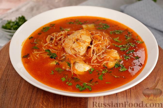 рыбный суп с томатной пастой