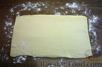 Фото приготовления рецепта: Слоёные пирожки с говяжьей печенью и беконом (в духовке) - шаг №16