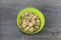 Фото приготовления рецепта: Куриное филе, тушенное в томатно-сливочном соусе - шаг №7