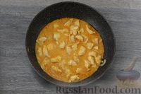 Фото приготовления рецепта: Куриное филе, тушенное в томатно-сливочном соусе - шаг №14