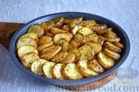 Фото приготовления рецепта: Запеканка из молодого картофеля с кабачком и беконом - шаг №10