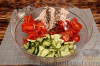 Фото приготовления рецепта: Салат с курицей, овощами и шпинатно-йогуртовой заправкой - шаг №12