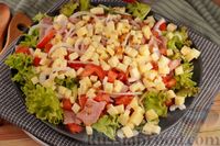 Фото приготовления рецепта: Салат с помидорами, беконом и моцареллой - шаг №15