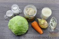 Фото приготовления рецепта: Тушёная капуста с рисом и тушёнкой - шаг №1