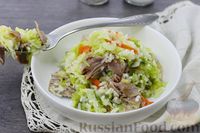 Фото приготовления рецепта: Тушёная капуста с рисом и тушёнкой - шаг №13
