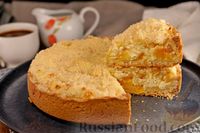 Фото к рецепту: Песочный пирог с творожной начинкой с курагой и штрейзелем
