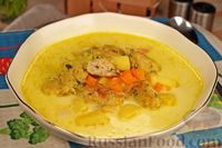 Фото к рецепту: Сливочный суп с молодым картофелем и фрикадельками