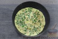 Фото приготовления рецепта: Омлет с тофу и соевым соусом - шаг №9