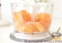 Фото приготовления рецепта: Пастила из абрикосов, клубники и черники - шаг №9