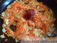 Фото приготовления рецепта: Щи из свежей капусты (классический рецепт) - шаг №6