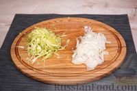 Фото приготовления рецепта: Фаршированные куриные окорочка с кабачком - шаг №4