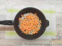 Фото приготовления рецепта: Рис с индейкой, грибами и овощами - шаг №6
