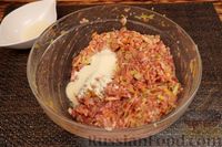 Фото приготовления рецепта: Суп с консервированной скумбрией, сельдереем и рисом - шаг №5