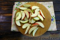 Фото приготовления рецепта: Телячья печень с яблоками и луком (в микроволновке) - шаг №5