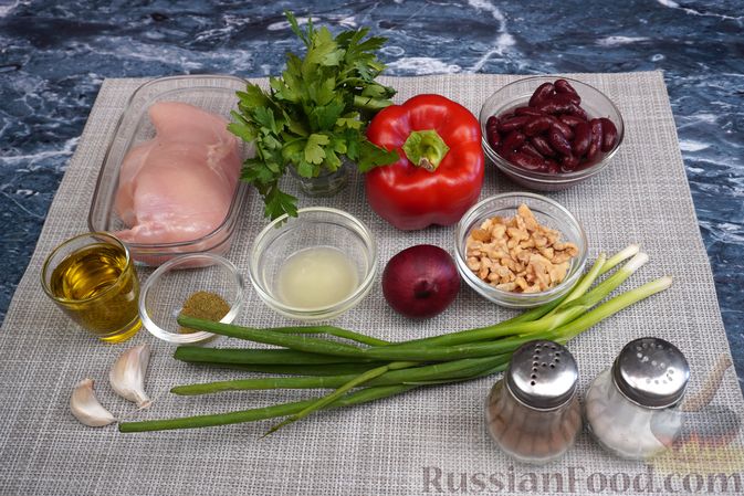 Салат курицей, консервированной фасолью и овощами (sova): рецепт