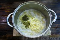 Фото приготовления рецепта: Спагетти в сырно-сливочном соусе - шаг №8