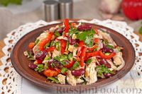 Фото к рецепту: Салат с курицей, болгарским перцем, фасолью и орехами