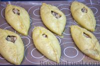 Фото приготовления рецепта: Пирожки-лодочки "Жюльен" с курицей и грибами - шаг №14