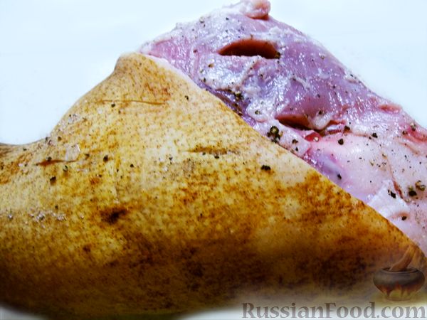 Как приготовить Как приготовить свиную рульку запеченную в духовке рецепт пошагово