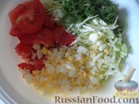 Фото приготовления рецепта: Легкий салат из капусты - шаг №7