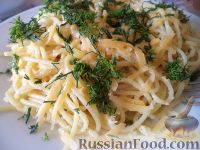 Фото к рецепту: Спагетти с сыром и яйцами