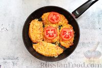 Фото приготовления рецепта: Драники с сыром и помидорами - шаг №6
