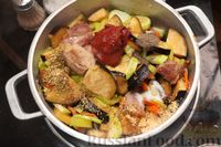 Фото приготовления рецепта: Рагу с баклажанами, кабачками и мясом - шаг №9
