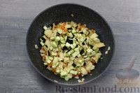 Фото приготовления рецепта: Индейка, тушенная с овощами в томатно-соевом соусе - шаг №6