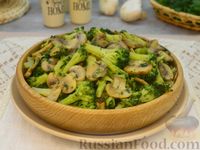 Фото приготовления рецепта: Жареная брокколи с грибами - шаг №12
