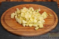 Фото приготовления рецепта: Мягкое яблочное печенье с изюмом и орехами - шаг №8