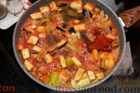 Фото приготовления рецепта: Рагу с мясом, овощами и грибами - шаг №13