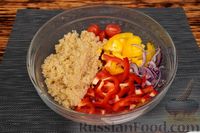 Фото приготовления рецепта: Салат с булгуром, помидорами черри и болгарским перцем - шаг №10