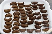Фото приготовления рецепта: Шоколадные вареники с тыквой и яблоком - шаг №21