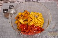 Фото приготовления рецепта: Салат с запечённым болгарским перцем, тыквой и кукурузой - шаг №10