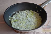 Фото приготовления рецепта: Тушёная краснокочанная капуста с фаршем, фасолью и сладким перцем - шаг №3