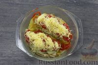 Фото приготовления рецепта: Курица с яблоками, помидорами и сыром (в микроволновке) - шаг №12