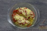 Фото приготовления рецепта: Курица с яблоками, помидорами и сыром (в микроволновке) - шаг №13