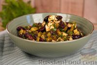 Фото к рецепту: Салат с фасолью, маринованными огурцами и фетой